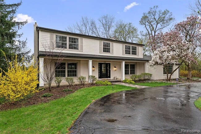 Photo - 1935 Hillwood Dr