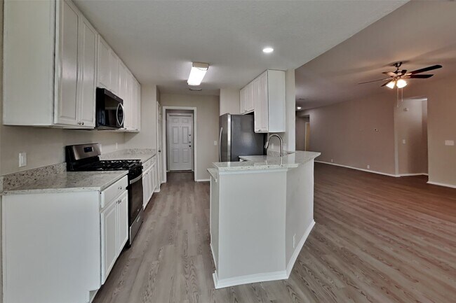 Photo - 6715 Atasca S Ct