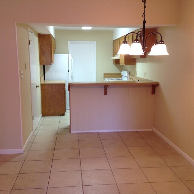 Photo - 132 Nebraska Ave NE