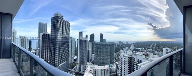 Photo - 55 SW 9th St Unidad 4205