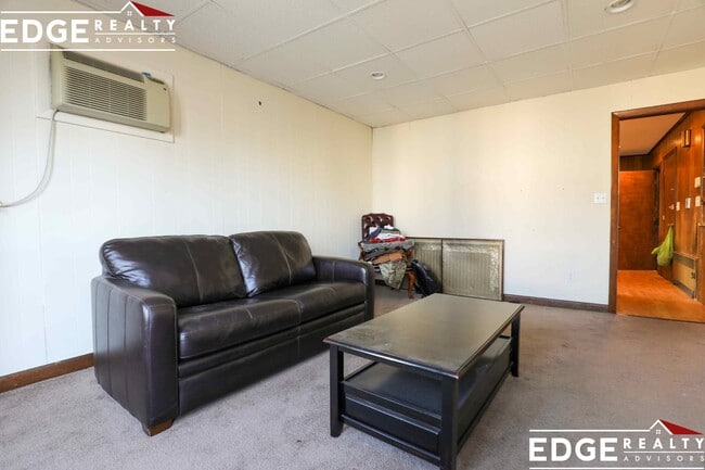 285 Webster St Unit 2