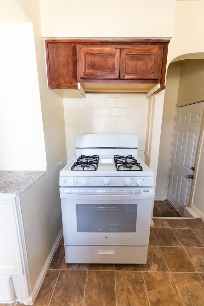 Photo - 808 Seward Ave