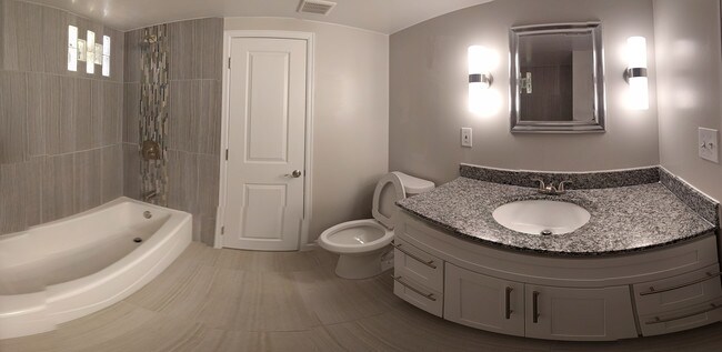 Photo - 258 S Grant St