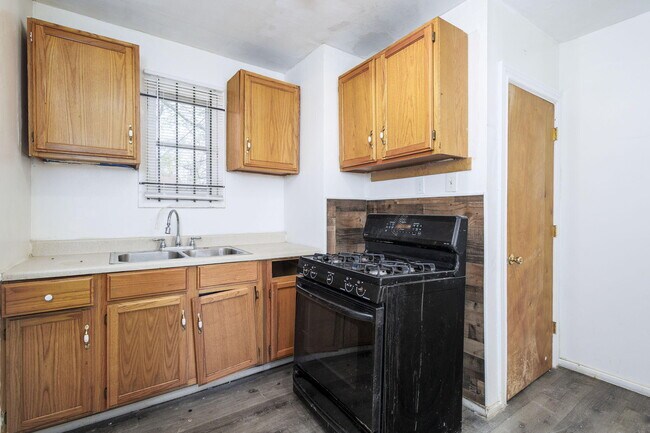 Photo - 13067 Wade St