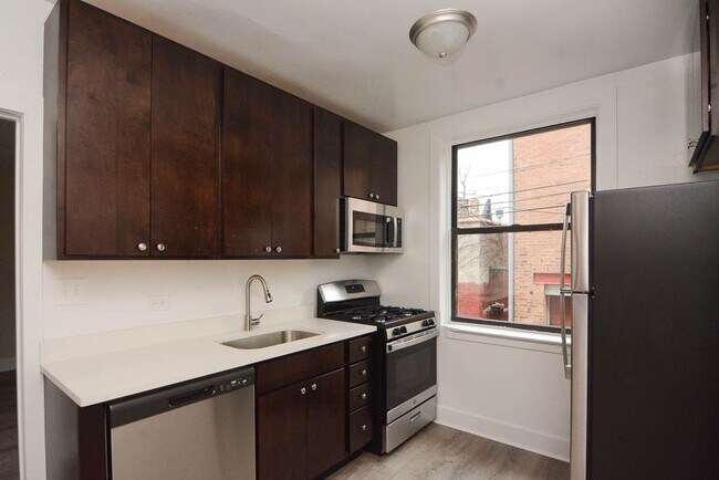 Photo - 2334.5 N Spaulding Ave Unit A2