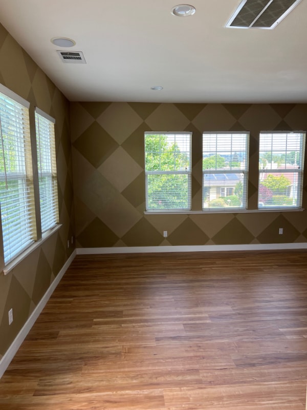 Building Photo - 8520 Kern Ave