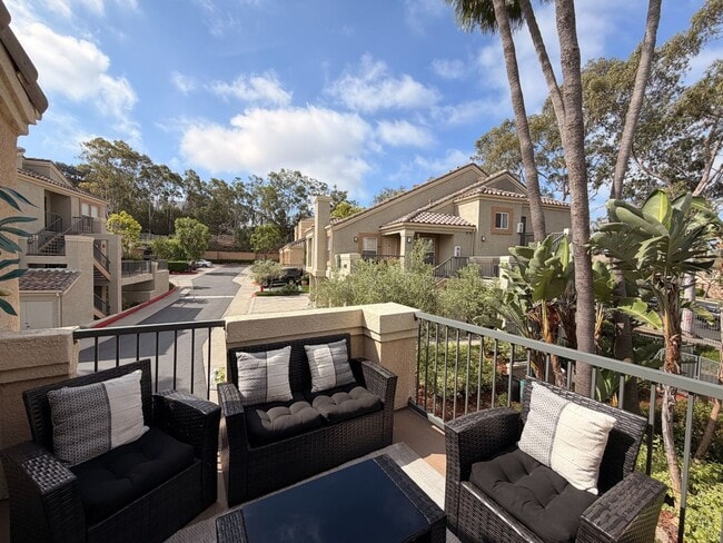 Photo - Recently Renovated Gated Long Beach Condo with Washer/Dryer, A/C, Pool, Gym, and 3 Parking Options Unit 231