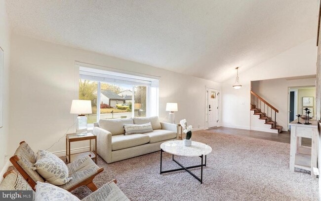 Photo - 236 E Juniper Ave
