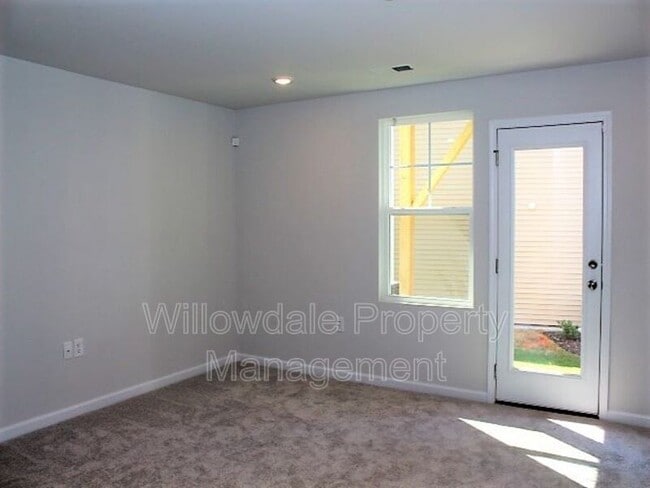 Photo - 1079 Shoreside Dr