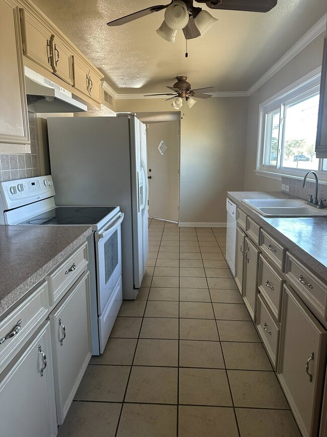 Photo - 2608 Cumberland Rd