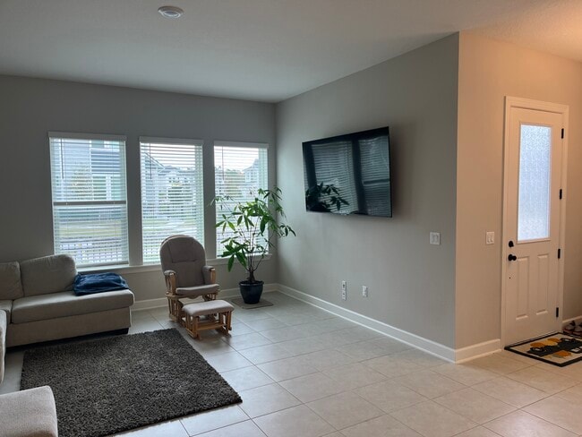 Photo - 11029 Electron Way