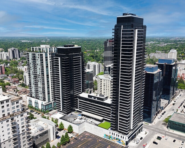 Building Photo - 100 Fullarton Street
