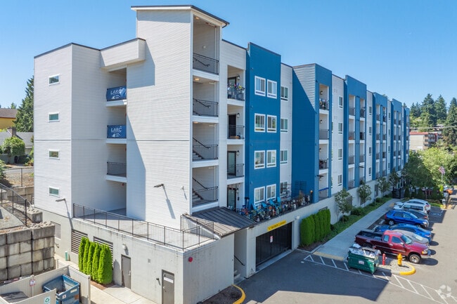 Photo - LARC at Burien (Senior Housing 55+)