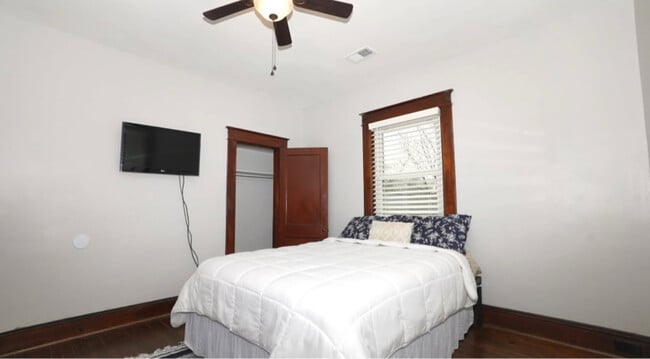 Photo - 4603 White Ave