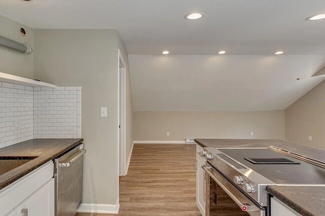 Living Dinning - 253 Thuss Ave Unit B