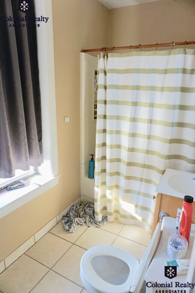 Photo - 17 Highgate St Unit 3