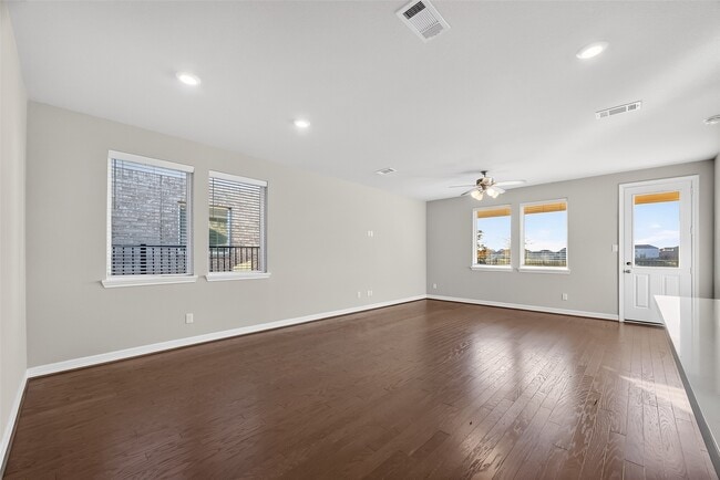 Photo - 2131 Islawild Wy