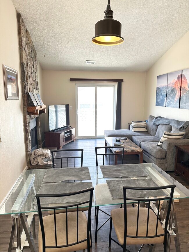 Building Photo - 344 S Estes St Unit C