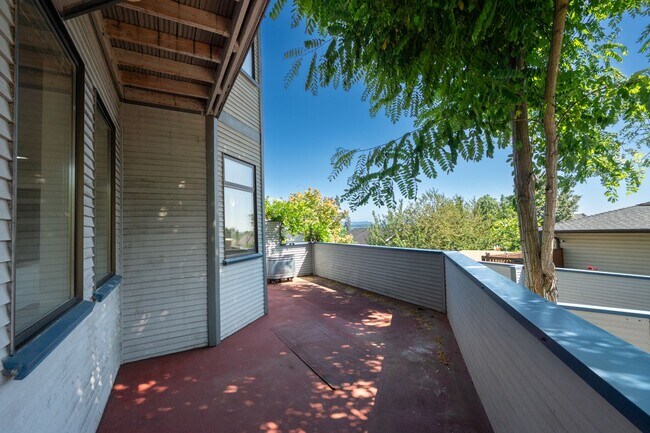 Photo - Welcome Home to Terrace View!