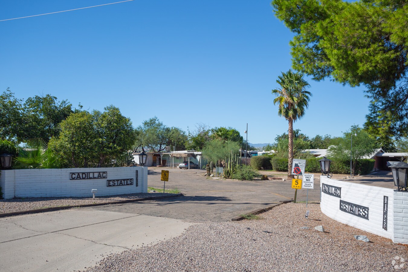 Cadillac Estates - Cadillac Estates Apartments