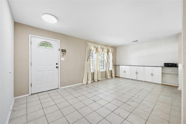 Photo - 3618 Windhill Loop