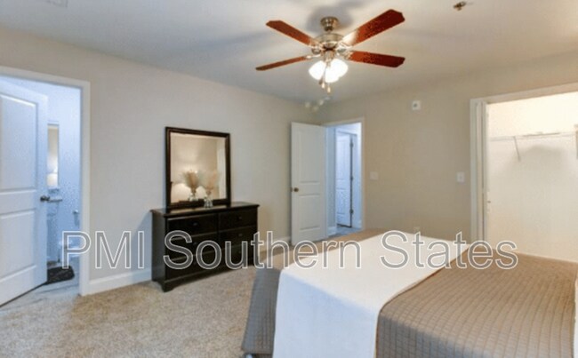 Photo - 208 Walnut Hill Dr Unit B