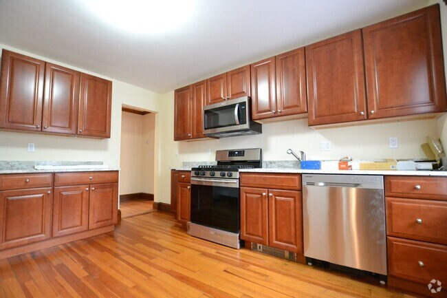Building Photo - 7 Bentley St Unit 1 Rental