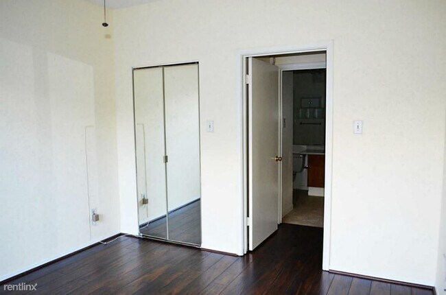 Photo - 2 br, 2 bath Condo - 8055 Cambridge Street 21