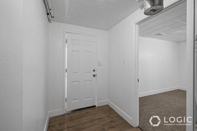 Photo - 615 15th St Apartamento Unidad B