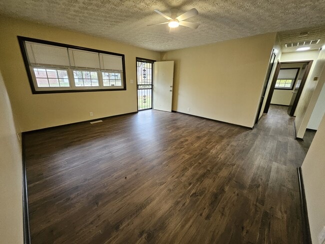 Photo - 3403 N Hartman Dr