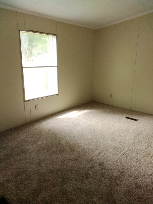 Photo - 14879 Concord Rd