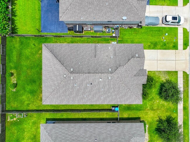 Photo - 138 Meadow Grove Dr
