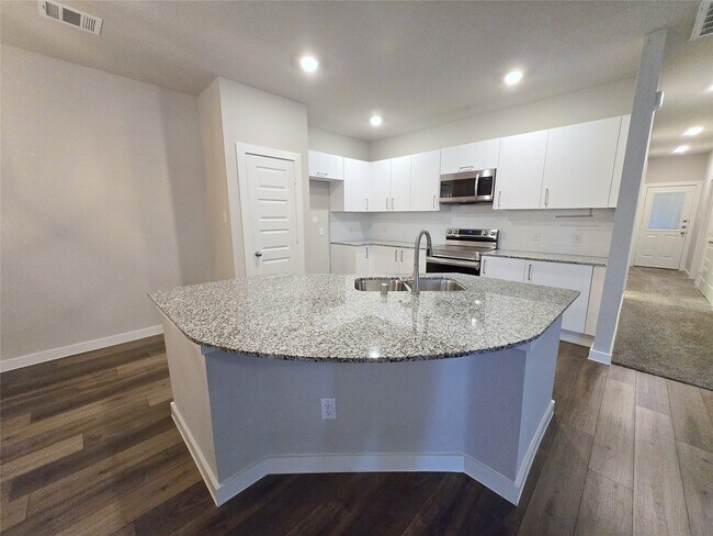 Photo - 9753 Grosbeak Ln