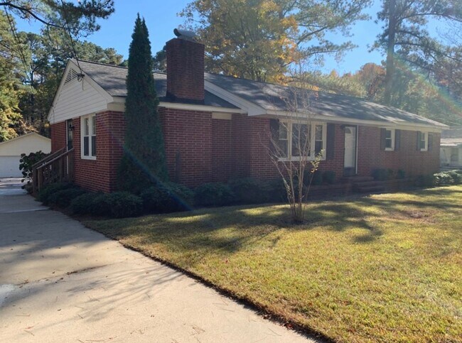 Photo - 1413 Old Mill Rd