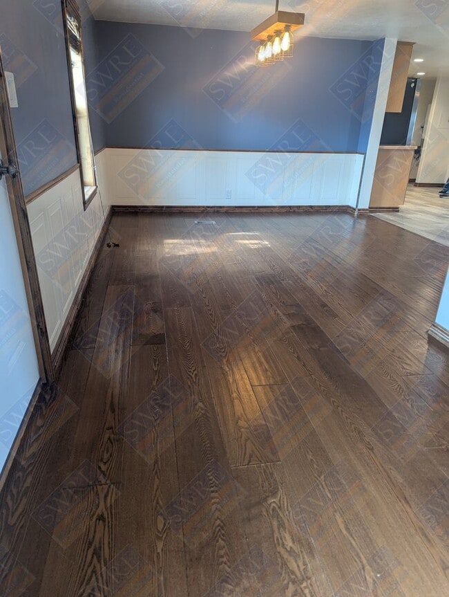 Photo - 340 Hoskins-