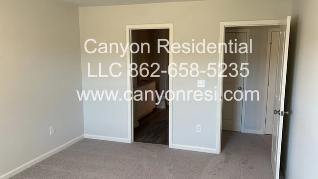 Photo - 559 Dayspring Dr