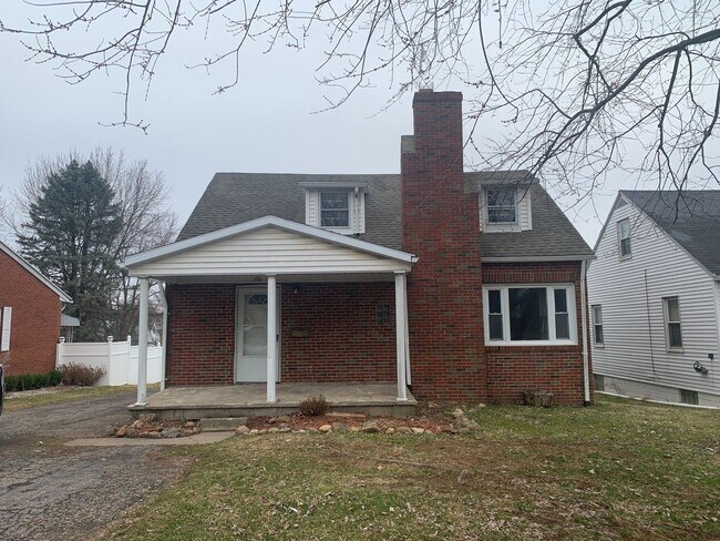 Building Photo - Coming soon, brick cape cod with garage Rental