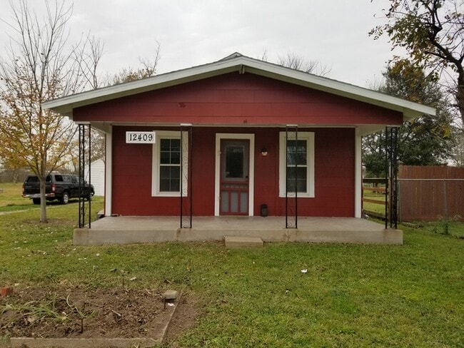 Building Photo - 12409 Dumas St