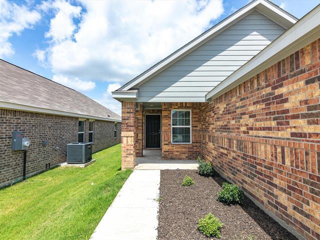 Photo - 1604 Acts Ln