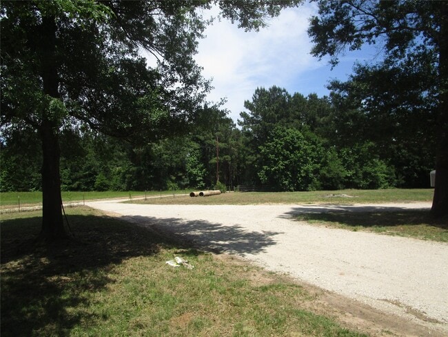 16893 Interstate 45 N
