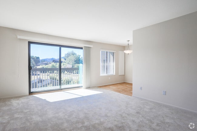 1BR,1BA-775SQ