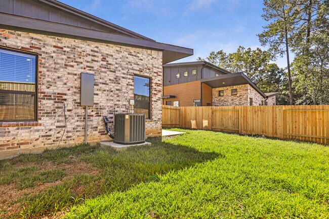 Photo - 2509 Appian Way