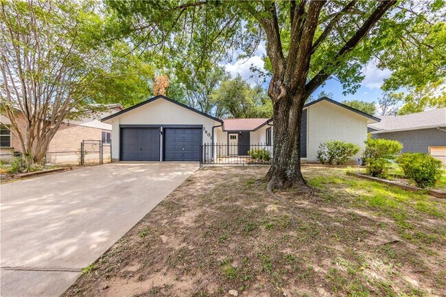 Photo - 7601 West Gate Blvd