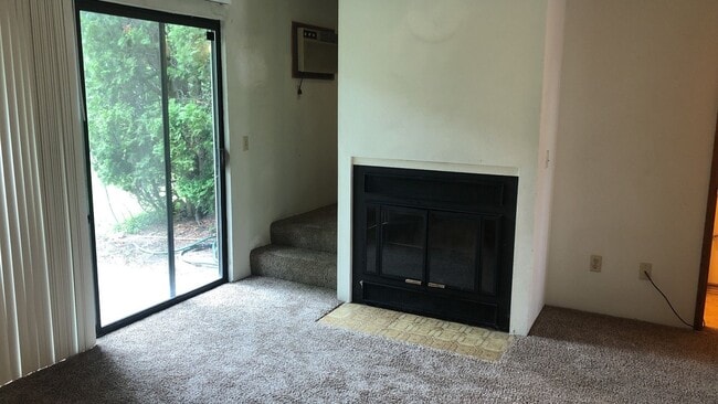 Photo - 2005 NE Terre View Dr Unit B6