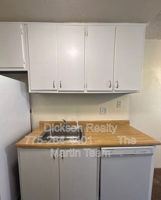 Photo - 4602 Neil Rd