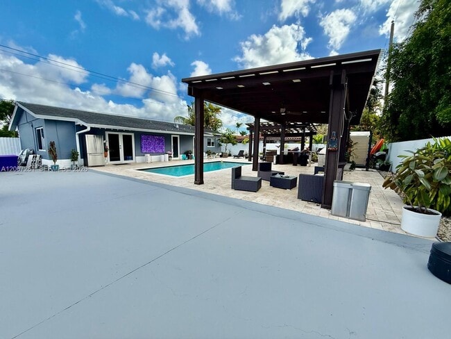 Photo - 6202 SW 107th Ave