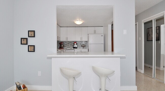 Photo - Crystal Arms Unit 00305