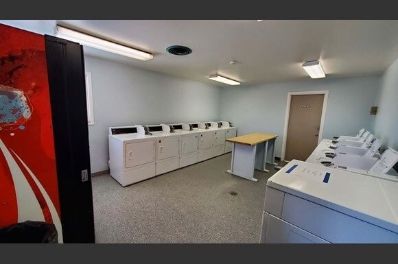 Photo - 82 E Hayden Ave