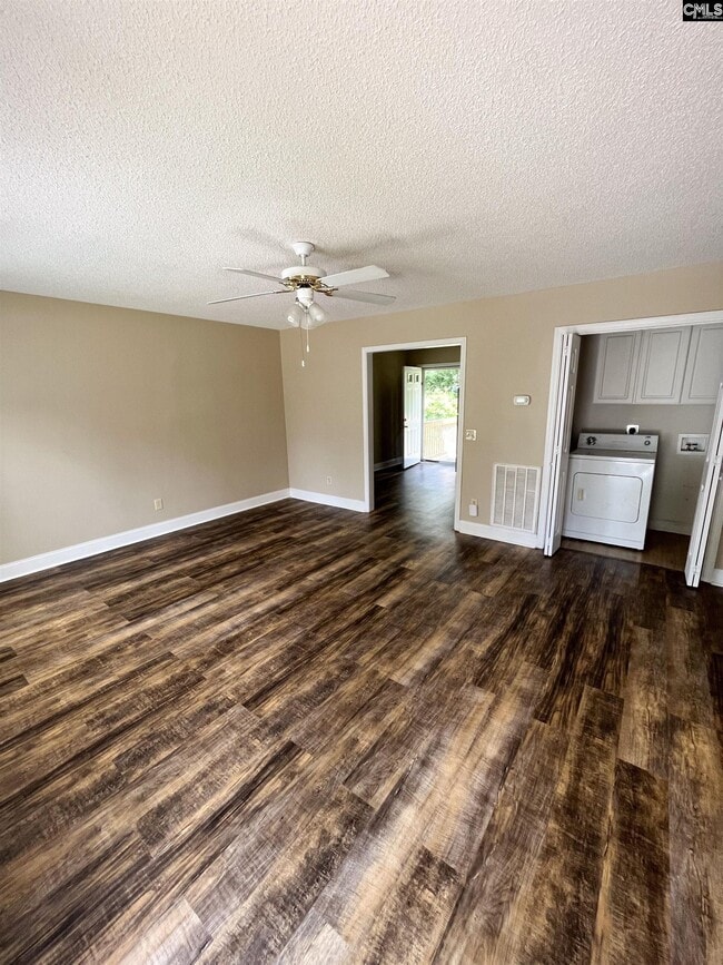 Photo - 2448 Watson St