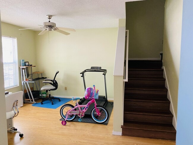 Photo - 2249 S Sweetbriar Ct